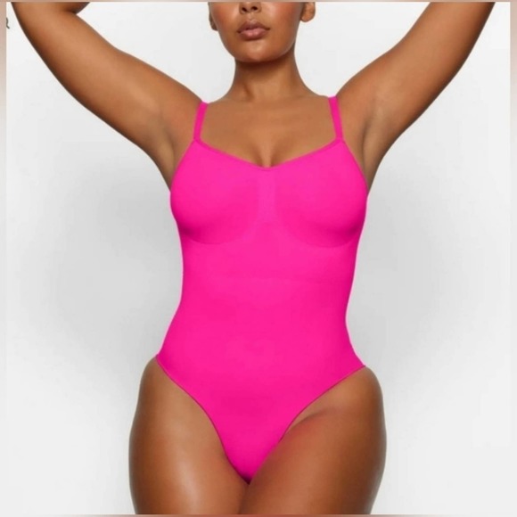 SKIMS Tops - NEW! SKIMS SCULPTING BODYSUIT Top Body Shaper Flamingo Pink Large/Xlarge